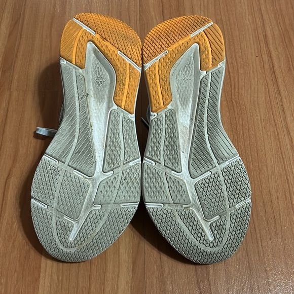 Adidas Womens 9 Questar Cloudfoam Rubber Sole Lace-Up Running Shoes - Picture 6 of 7